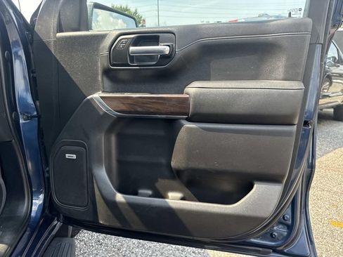 Used 2019 GMC Sierra 1500 SLT AWD/4WD image 15