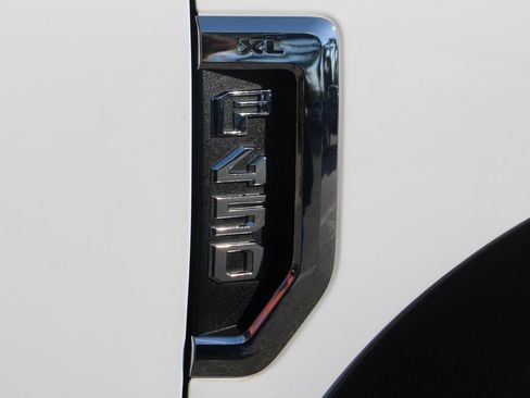 Used 2021 Ford F450 XL w/ Power Equipment Group image 45