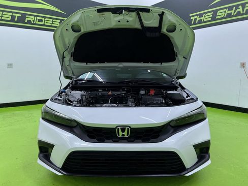Used 2022 Honda Civic Sport image 4