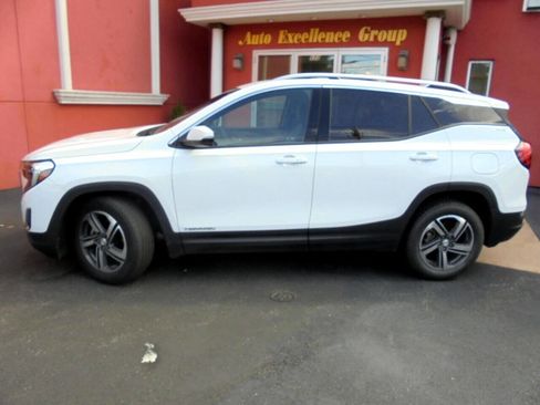 Used 2020 GMC Terrain SLT image 5