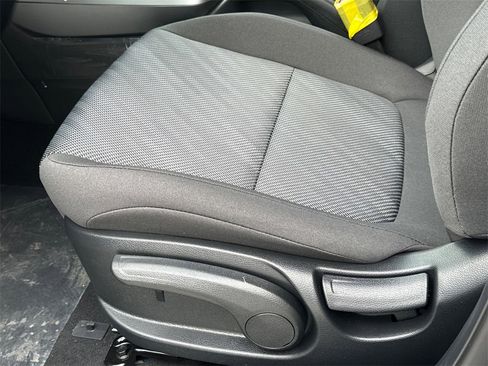 New 2026 Kia Seltos LX image 16