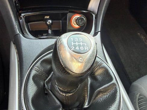 Used 2005 MAZDA RX-8 w/ MT Touring Pkg RWD image 13
