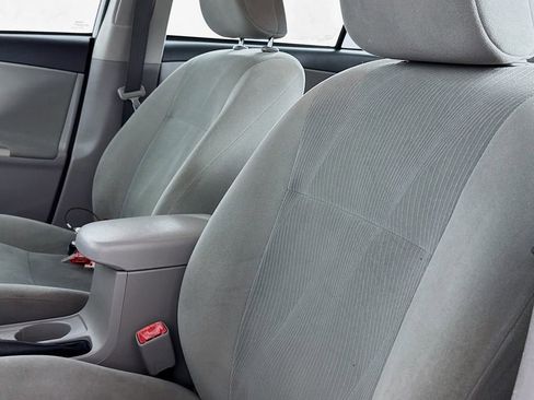 Used 2011 Toyota Corolla LE image 23