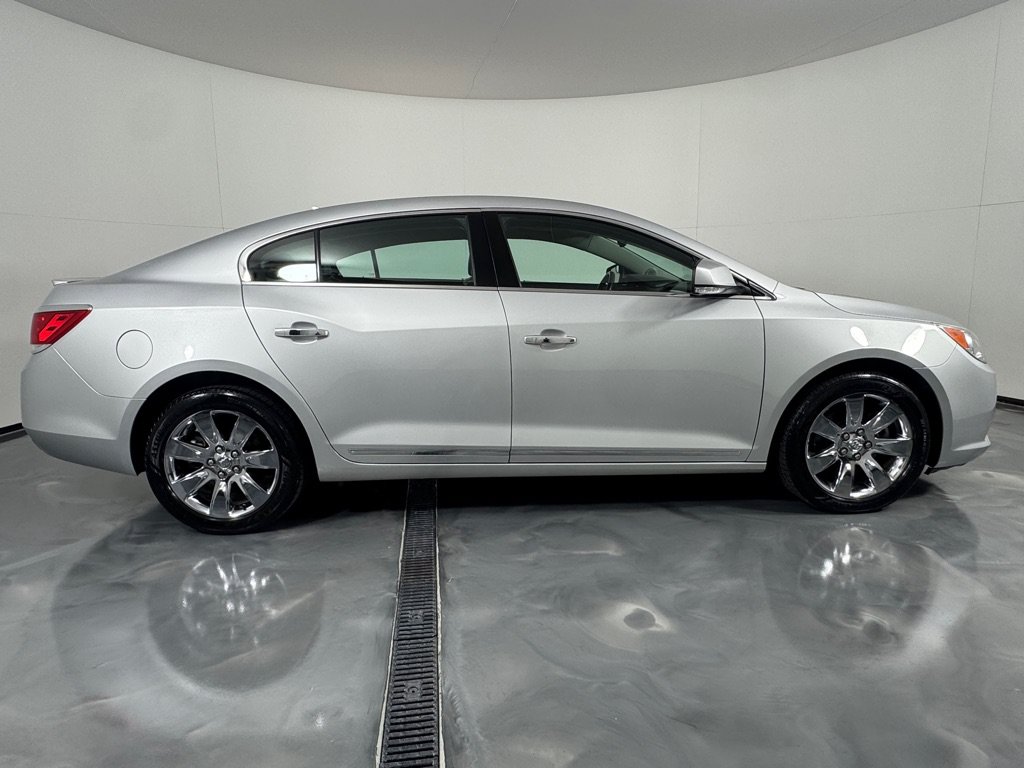 Used 2012 Buick LaCrosse Premium w/ Entertainment Package FWD image 4