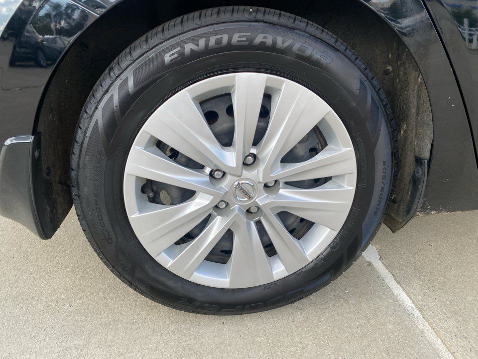 Used 2021 Nissan Sentra S FWD image 27