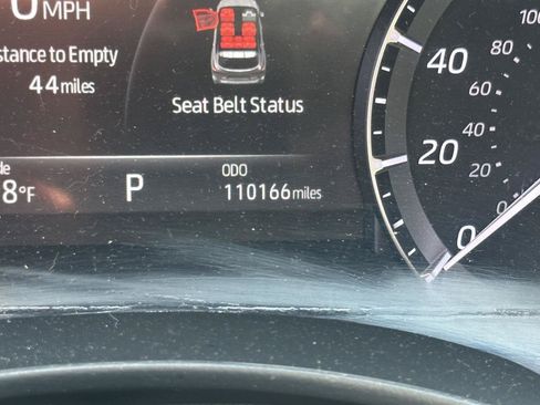 Used 2021 Toyota Highlander XLE AWD/4WD image 14