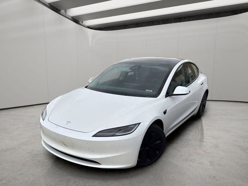 Used 2024 Tesla Model 3 Long Range image 1