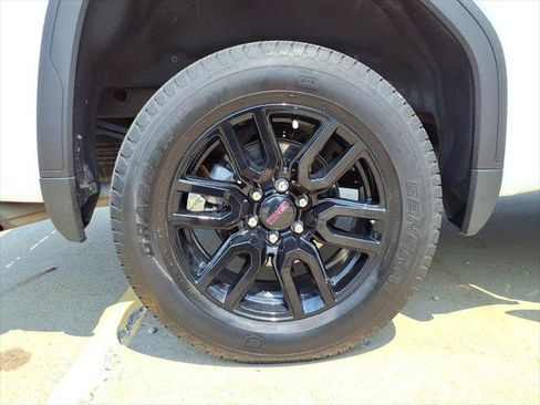 Used 2024 GMC Sierra 1500 Pro w/ Graphite Edition AWD/4WD image 8