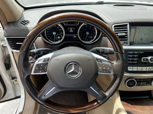 Used 2015 Mercedes-Benz GL 450 4MATIC image 38
