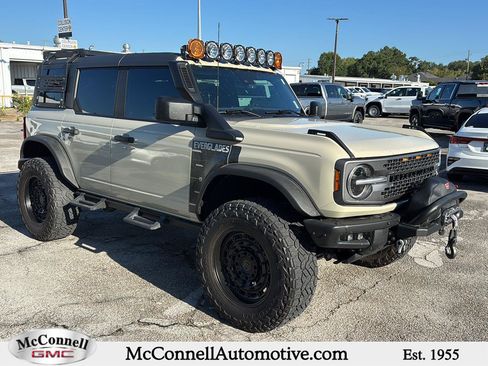 Used 2022 Ford Bronco Everglades AWD/4WD image 1