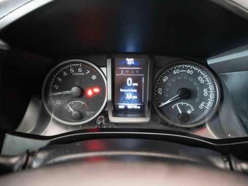 Used 2021 Toyota Tacoma TRD Off-Road AWD/4WD image 16