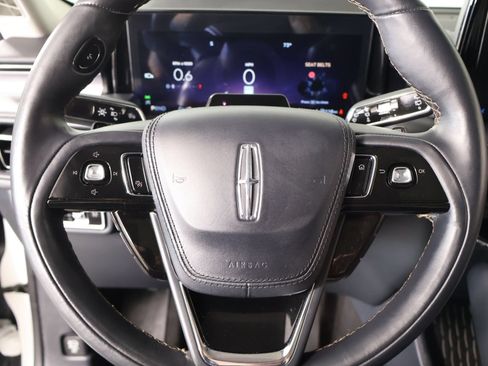 Used 2025 Lincoln Aviator AWD w/ Jet Appearance Package image 3