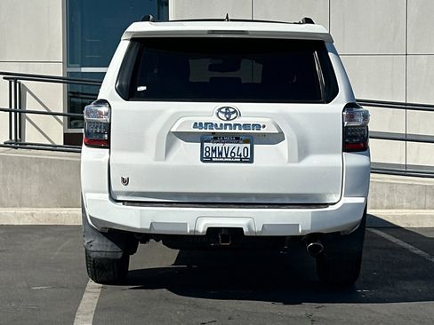 Used 2020 Toyota 4Runner SR5 image 4