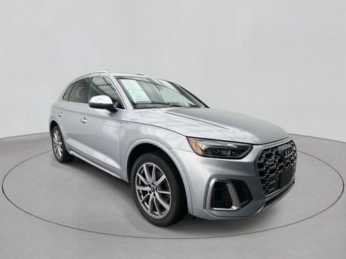 Certified 2023 Audi SQ5 Premium Plus w/ Premium Plus Package AWD/4WD image 5
