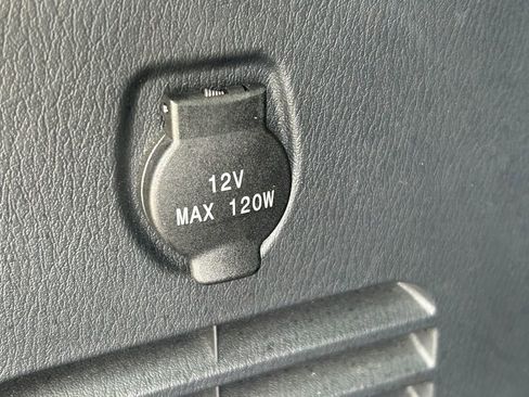 Used 2019 Nissan Pathfinder SL image 15