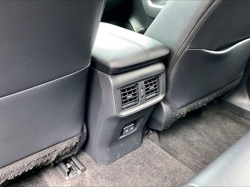 Used 2022 Toyota RAV4 Limited AWD/4WD image 10