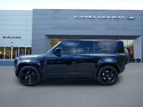Certified 2024 Land Rover Defender 110 X-Dynamic SE AWD/4WD image 6