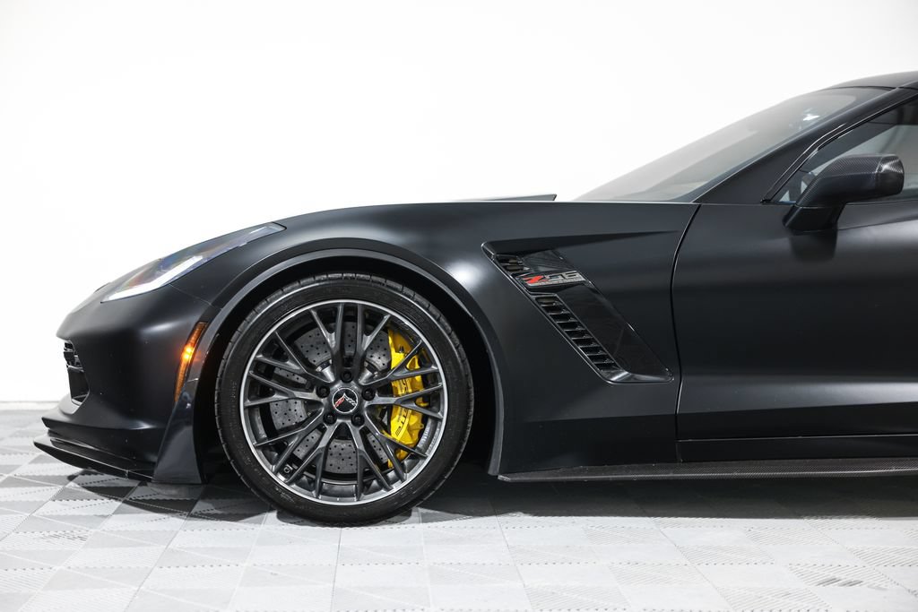 Used 2016 Chevrolet Corvette Z06 w/ 3LZ Preferred Equipment Group RWD image 19