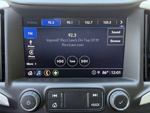 Used 2023 GMC Terrain SLT FWD image 27