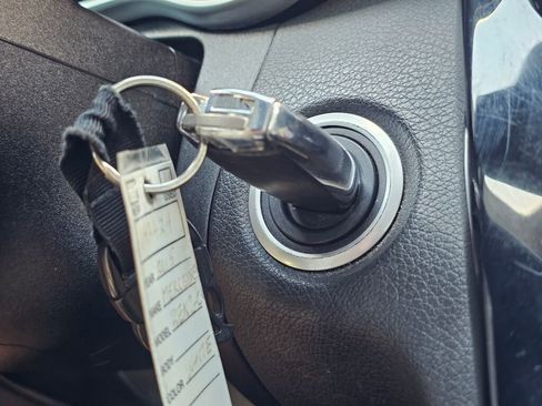 Used 2015 Mercedes-Benz C 300 4MATIC Sedan image 34