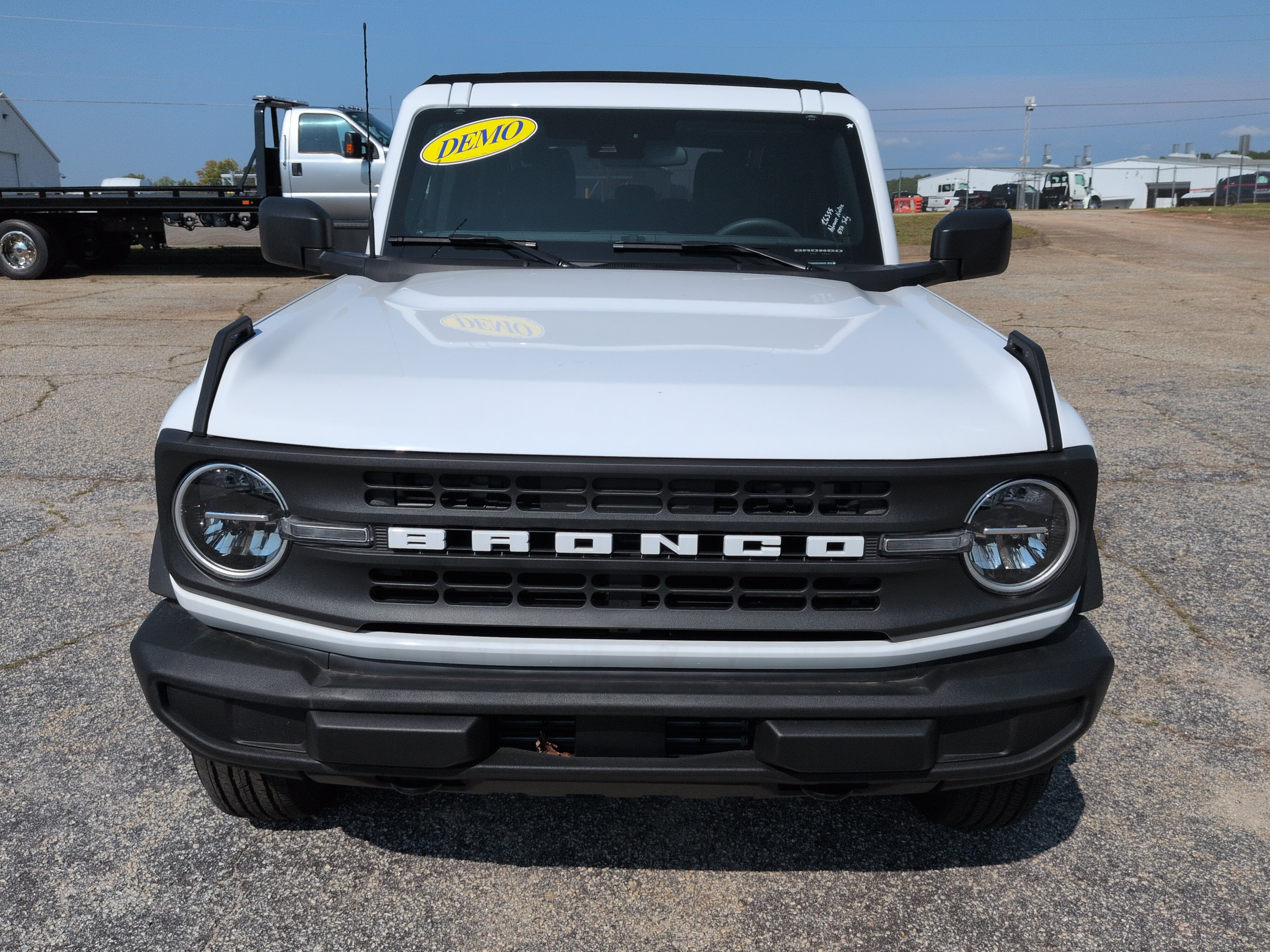 Used 2025 Ford Bronco 4-Door AWD/4WD image 7