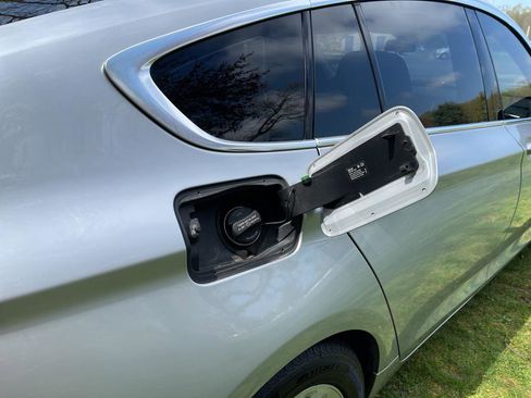 Used 2017 BMW 535i Gran Turismo image 30