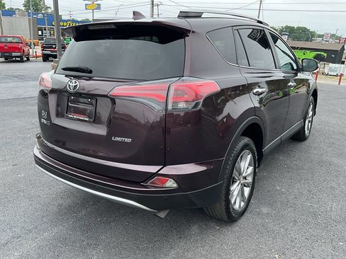 Used 2017 Toyota RAV4 Limited FWD image 5