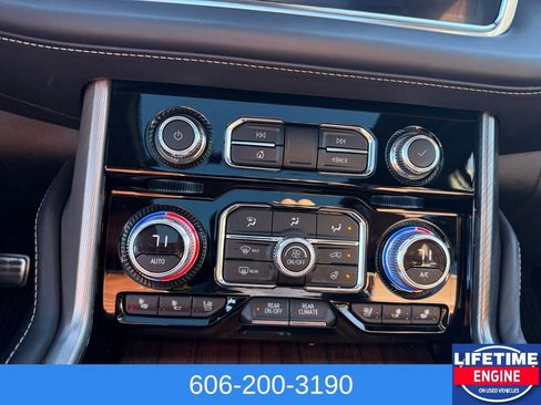 Used 2023 GMC Yukon Denali Ultimate AWD/4WD image 23