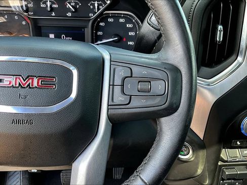 Used 2022 GMC Sierra 1500 SLT w/ SLT Premium Plus Package AWD/4WD image 15