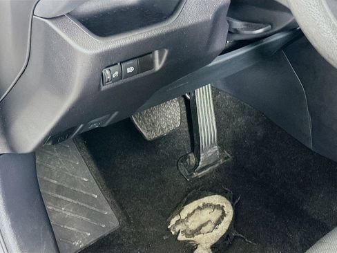 Certified 2025 Toyota RAV4 XLE FWD image 10