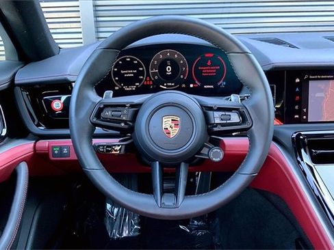 Used 2025 Porsche Panamera 4 image 7