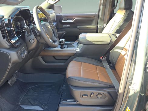 New 2026 Chevrolet Silverado 1500 High Country AWD/4WD image 10