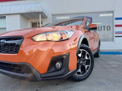 Used 2019 Subaru Crosstrek 2.0i Premium image 3