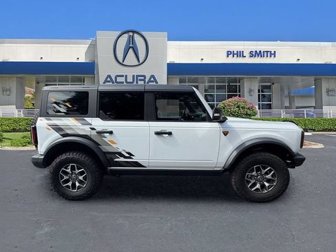 Used 2024 Ford Bronco Badlands AWD/4WD image 4