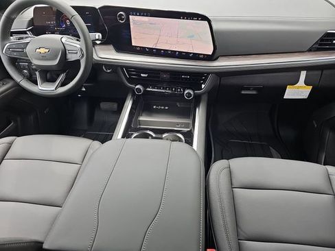 New 2026 Chevrolet Suburban LT w/ Comfort Package AWD/4WD image 21