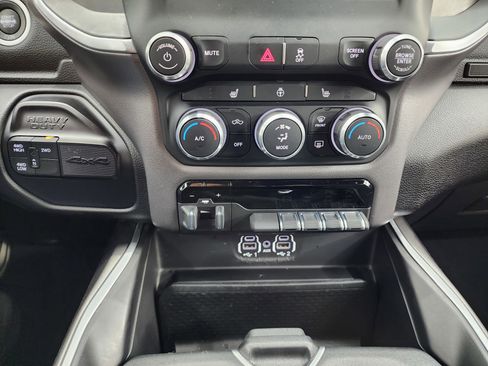 Used 2022 RAM 3500 Big Horn w/ Level C Equiment Group image 16