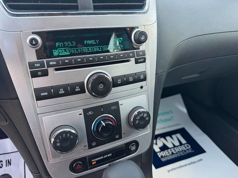 Used 2011 Chevrolet Malibu LT w/ White Diamond Premium Package image 10