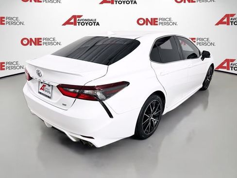 Certified 2022 Toyota Camry SE w/ Carpet Mat Package (TMS) FWD image 8