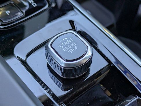 New 2026 Volvo XC60 B5 Core image 39