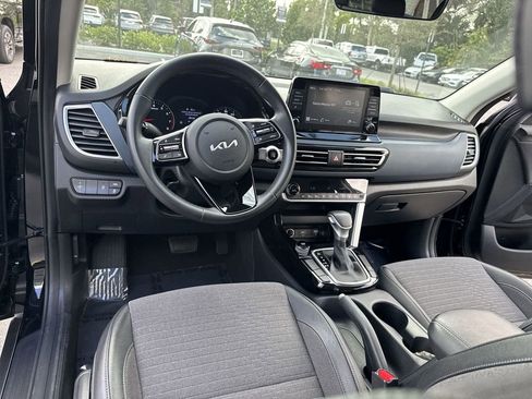 Used 2023 Kia Seltos S image 36
