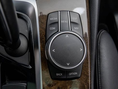 Used 2019 BMW 530i xDrive 530i xDrive image 21