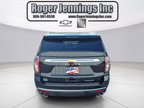 Used 2021 Chevrolet Tahoe Premier w/ Premium Package AWD/4WD image 4
