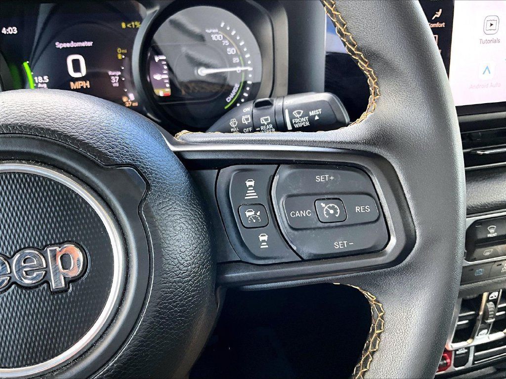 Used 2024 Jeep Wrangler Unlimited AWD/4WD image 23