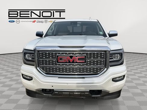Used 2017 GMC Sierra 1500 Denali image 2