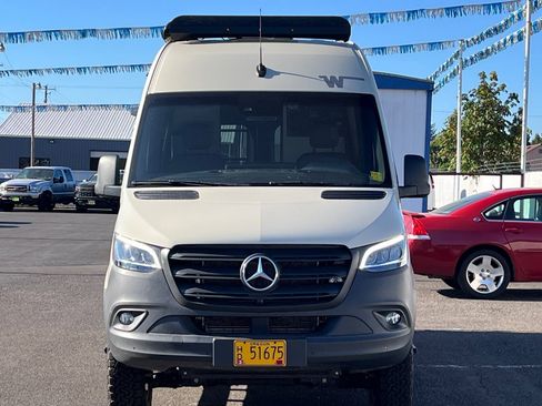 Used 2022 Mercedes-Benz Sprinter 2500 image 6