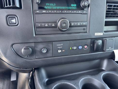 New 2025 Chevrolet Express 4500 w/ Power Convenience Package image 33