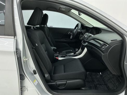 Used 2015 Honda Accord Sport image 15