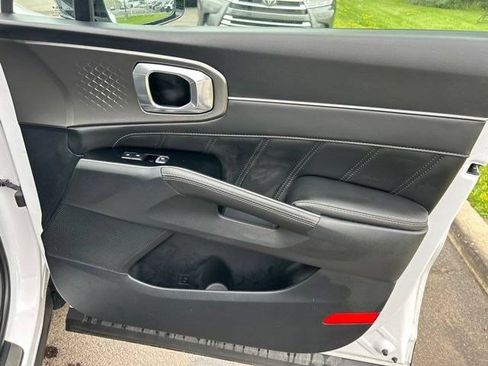 Used 2023 Kia Sorento SX AWD/4WD image 45