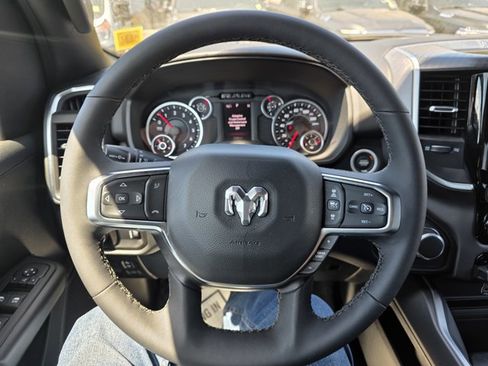 Used 2026 RAM 1500 Big Horn AWD/4WD image 7