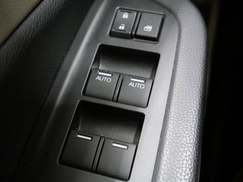 Used 2021 Honda Pilot Touring image 14